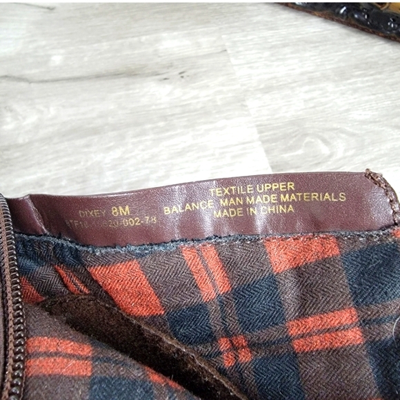 Bare Traps Dixie booties, size 8 - Picture 5 of 7